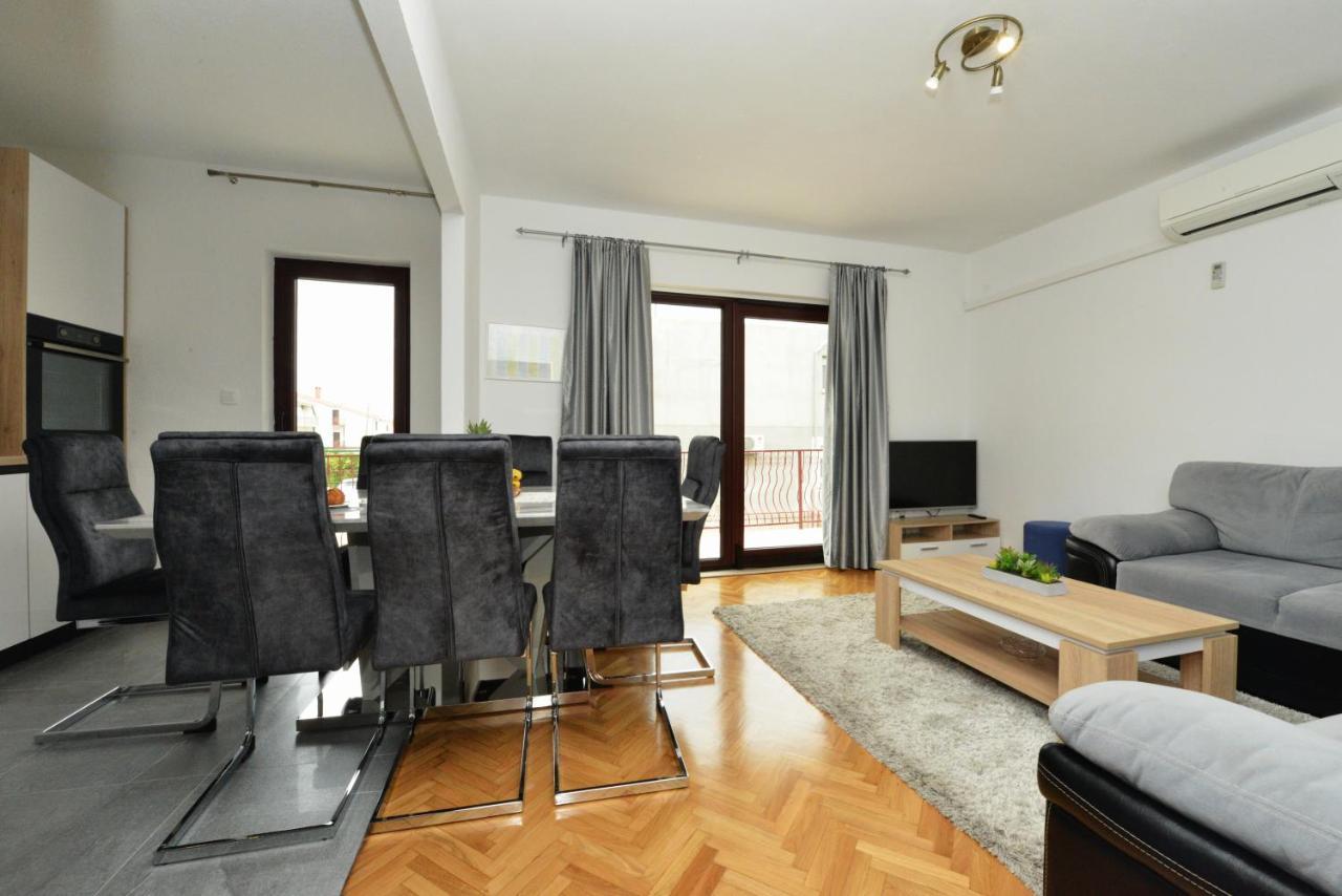 Kaštela Apartmani Ivan מראה חיצוני תמונה