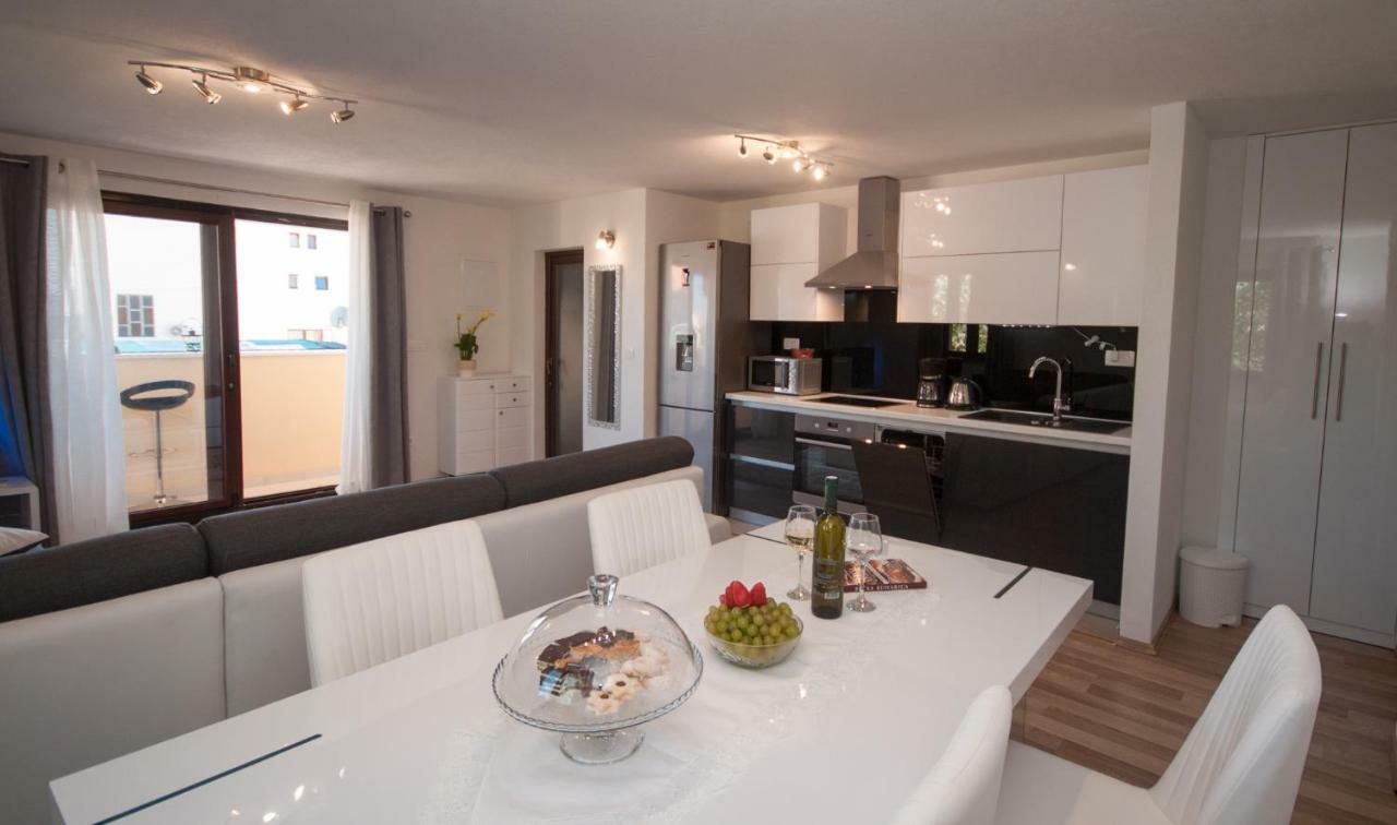 Kaštela Apartmani Ivan מראה חיצוני תמונה