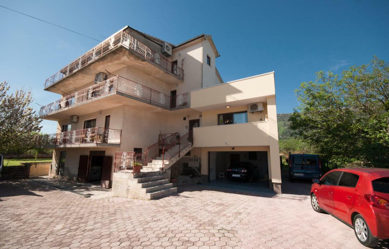 Kaštela Apartmani Ivan מראה חיצוני תמונה